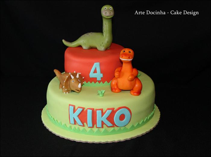 Dino cake