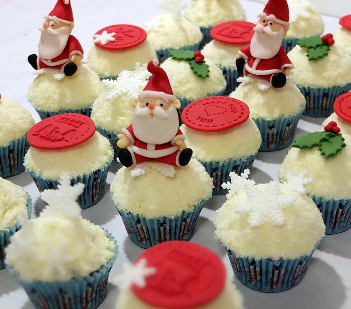 Christmas cupcakes