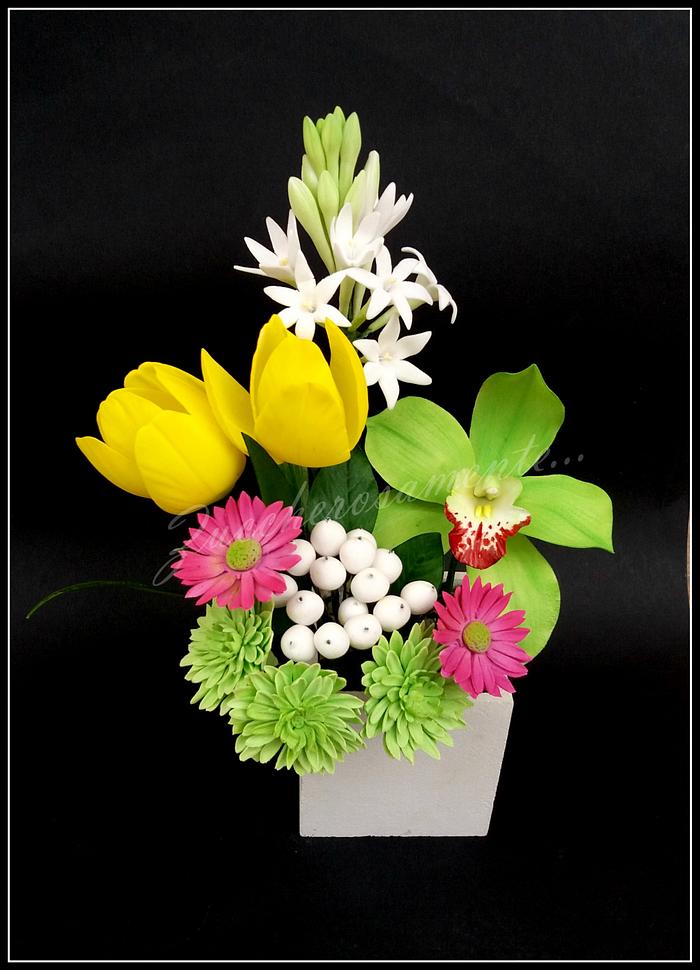 Sugar flowers arrangement