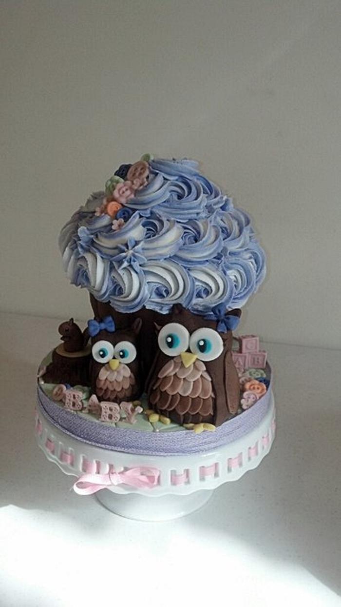 Cute Owl Cupcake