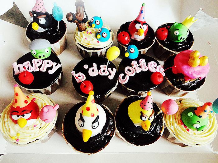 angrybird birthdayparty cupcakes