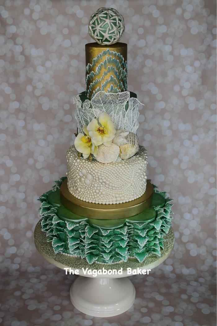Waves and Pearls Beach cake