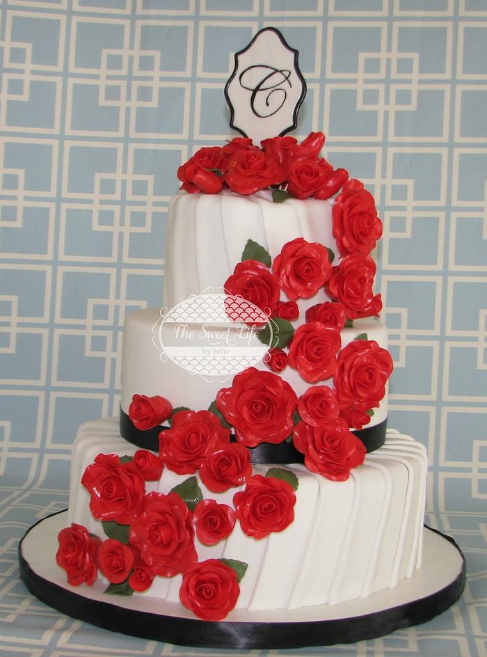 Red Roses Wedding cake