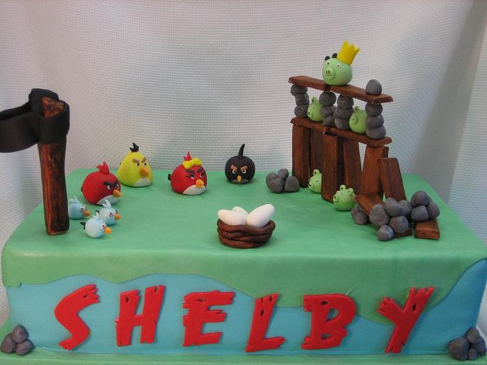 Angry bird cake