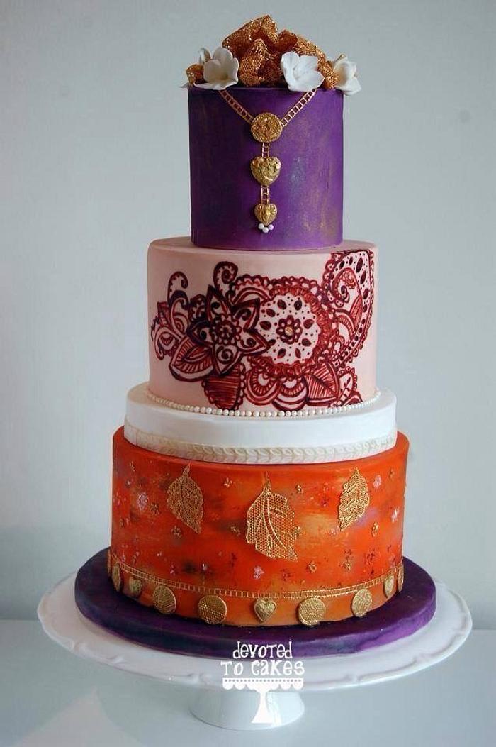 Indian jasmine henna and lace wedding cake