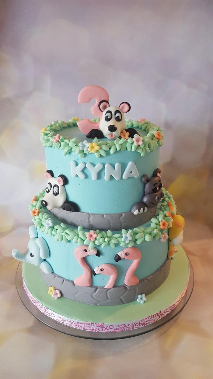 Cute zoo cake