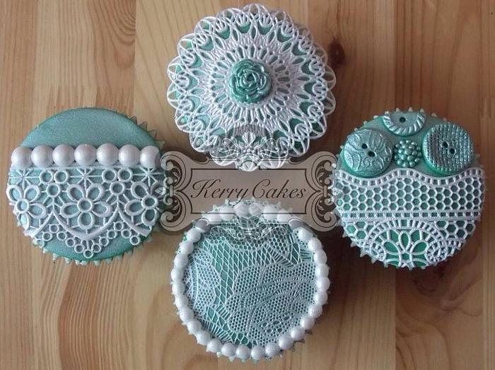 Green lace cupcakes