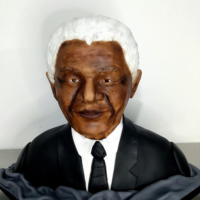 Nelson Mandela bust cake 