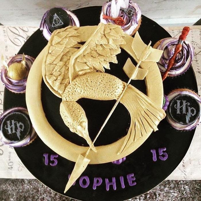 Hunger Games/Harry Potter Cake & Cupcakes