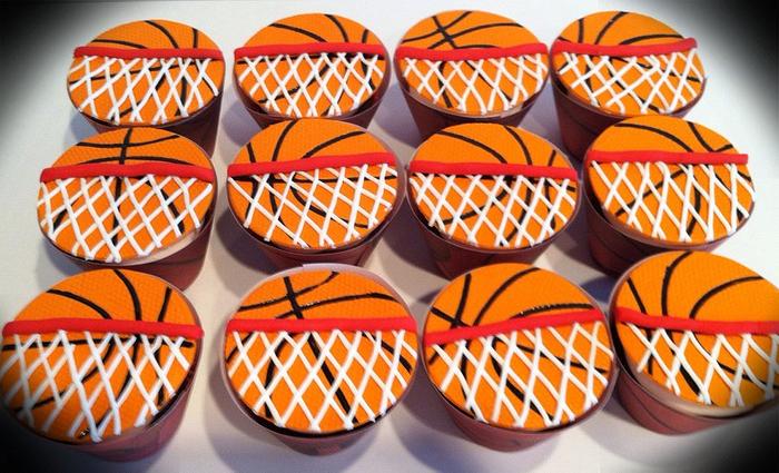 Basketball cupcakes