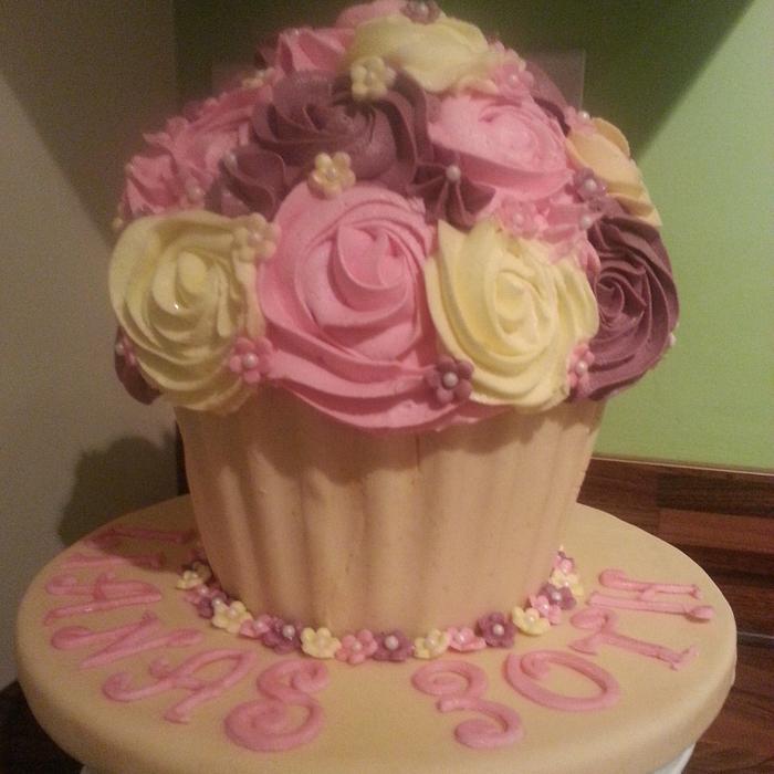 Giant cupcake for a birthday