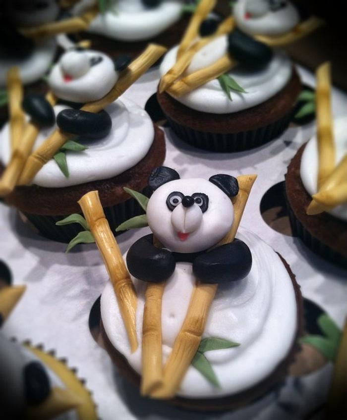 panda bear cupcakes