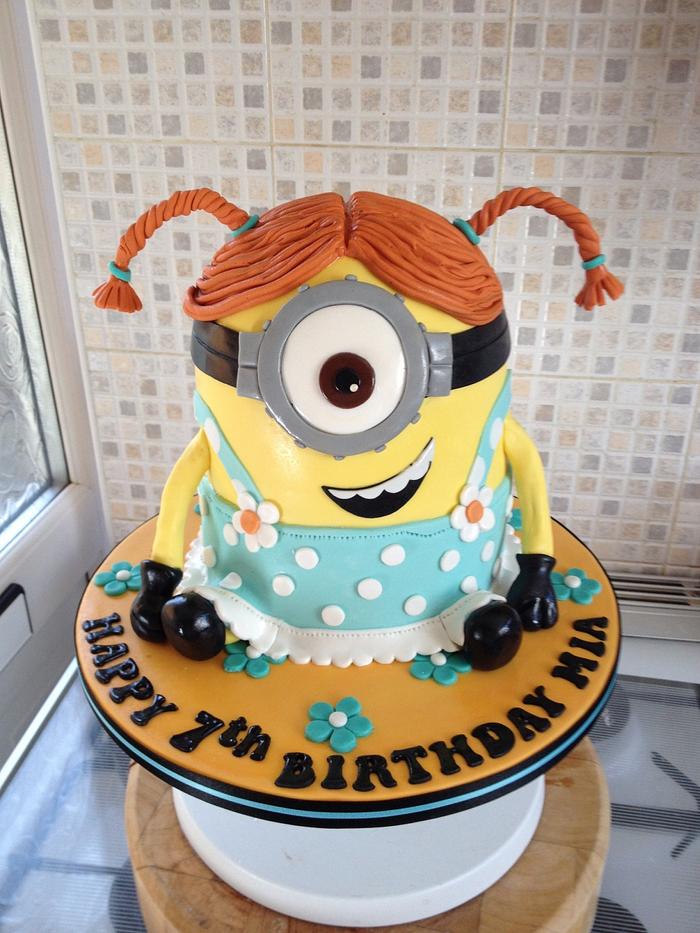 Twin minion cake I made for a birthday party! : r/Baking
