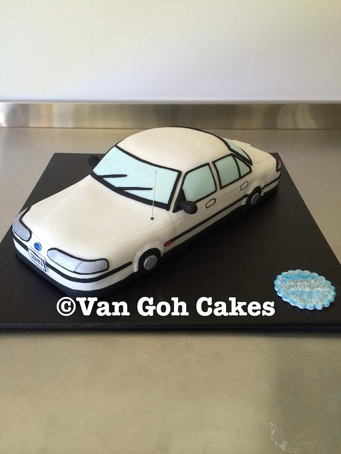 Ford Falcon car cake