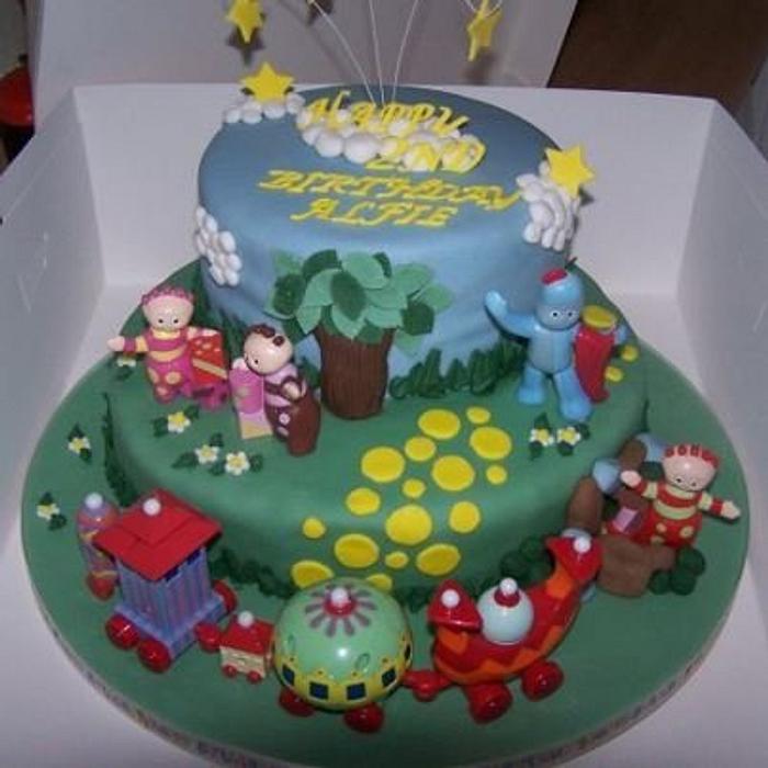 In the night garden cake