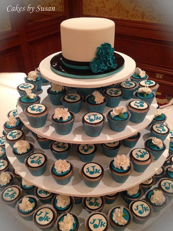 Carnation and monogram  wedding cupcakes