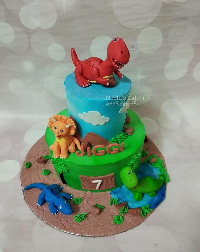 Dinoausour theme cake