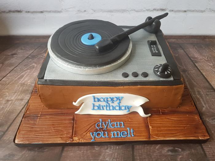 Record player cake! 