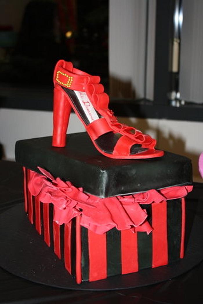 shoes box cake