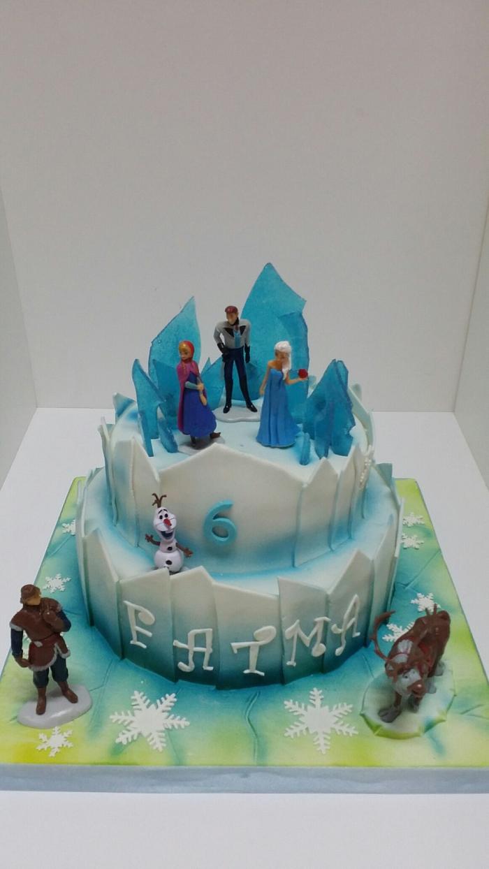 Frozen cake with an effect