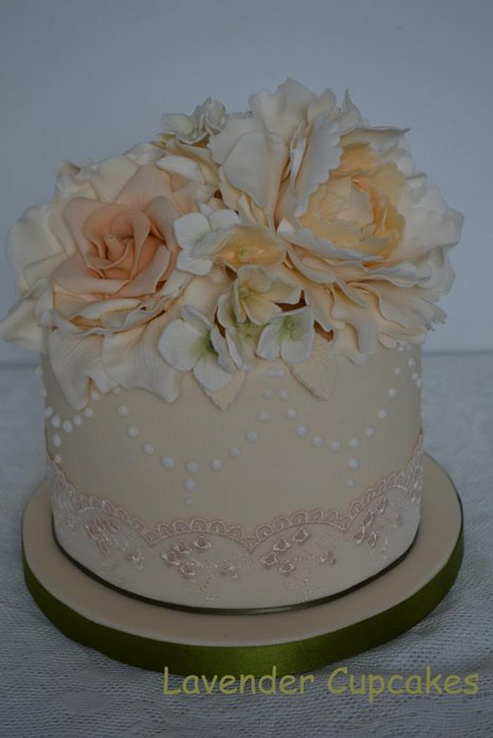 Ivory and Champagne Wedding Cake