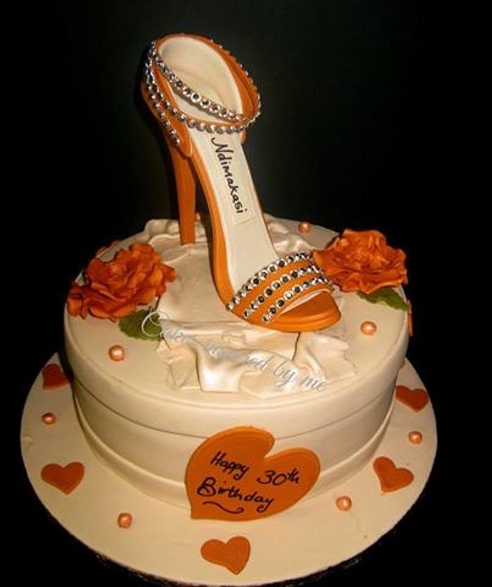 High heeled shoe and hat box cake
