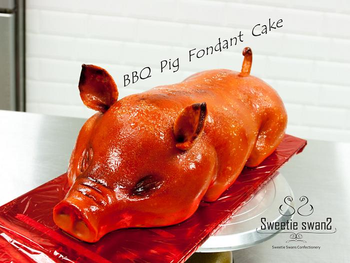 BBQ Pig Fondant Cake