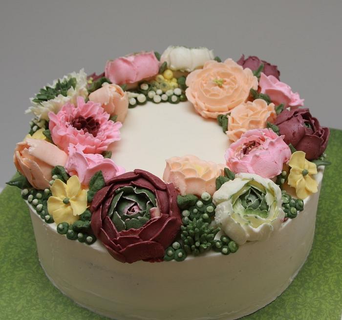 Flower wreath cake