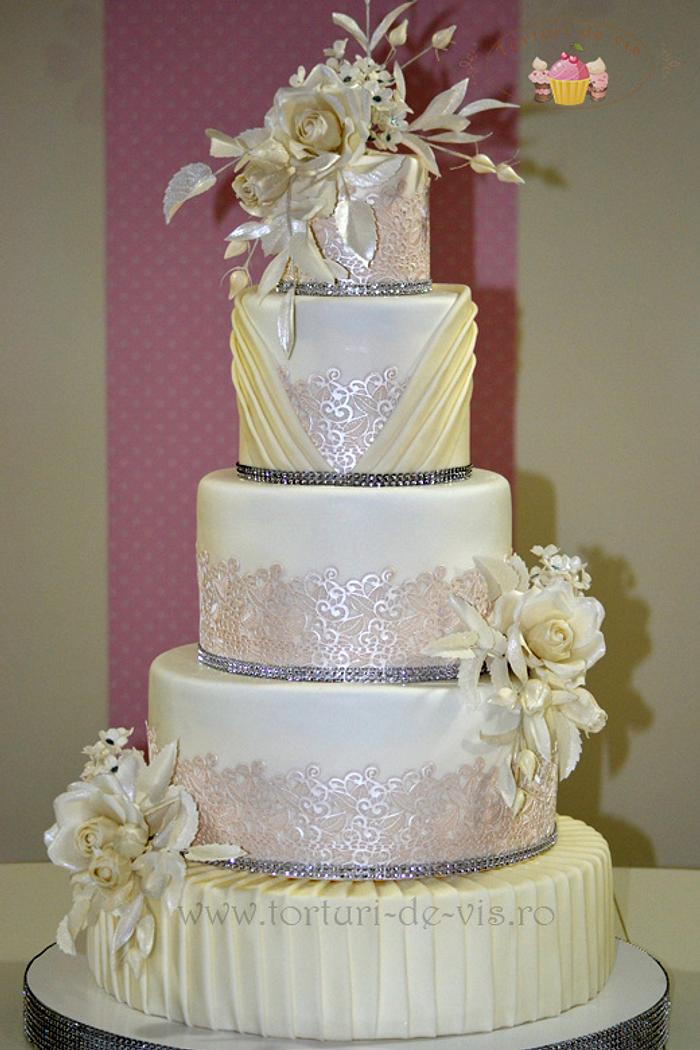  Elegant Wedding Cake