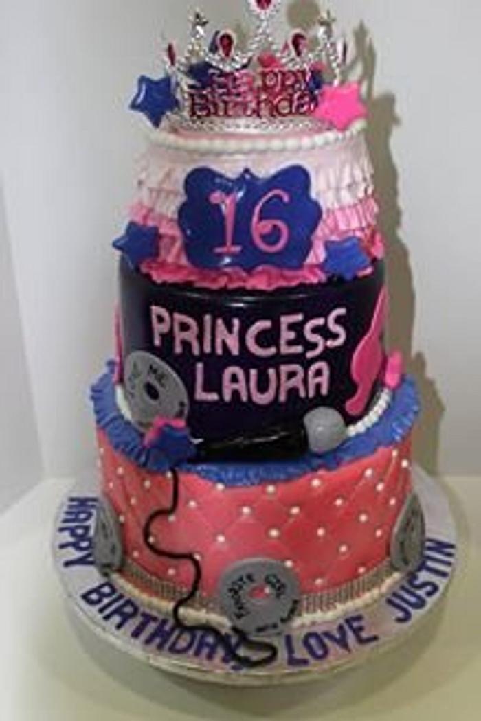 Justin Loves Laura Birthday Cake