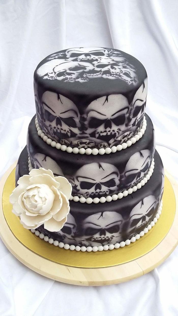 Wedding skull cake 