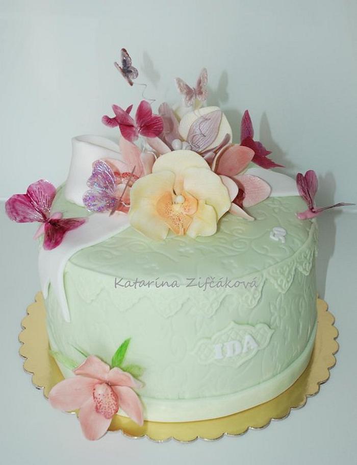 gift box cake with gelatin butterflies