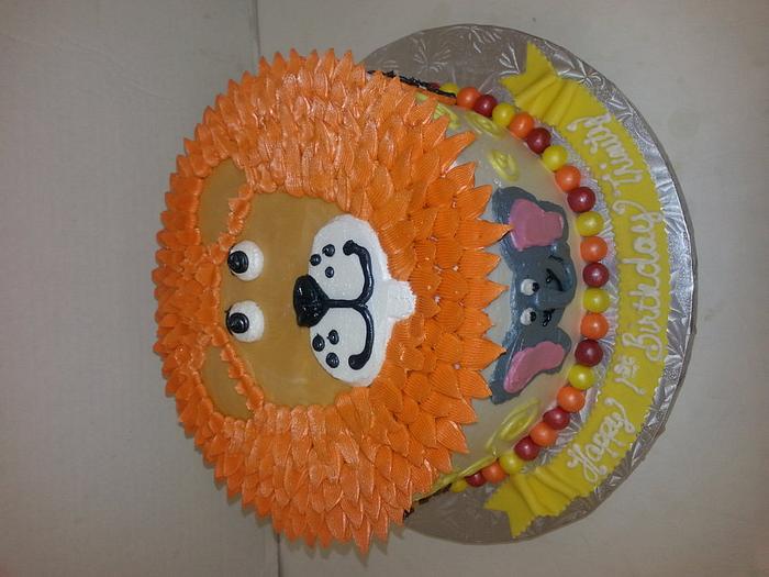 Lion face cake
