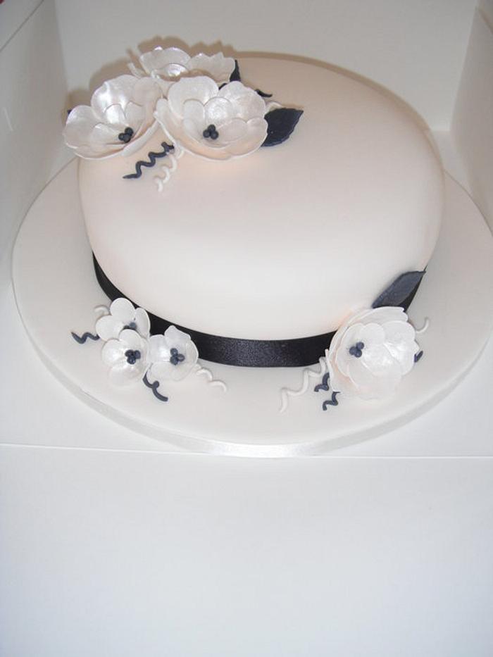 Ivory and Black Wedding cake
