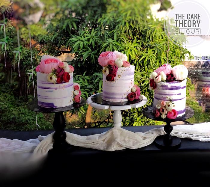 DECONSTRUCTED WEDDING CAKE