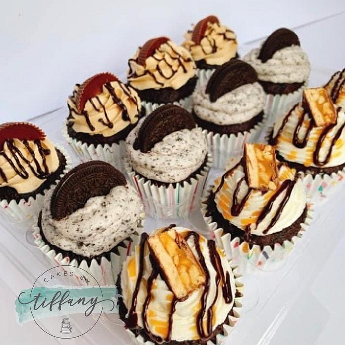 Candy bar cupcakes 