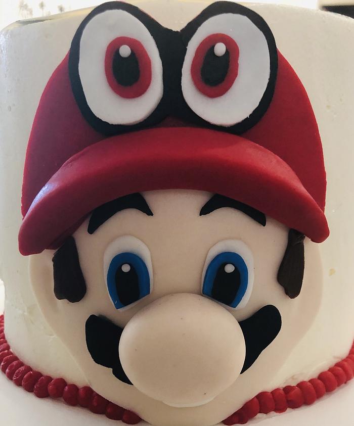 Mini Mario Odyssey cake