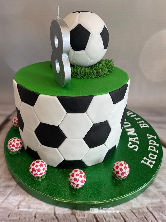 Footy mad cake 