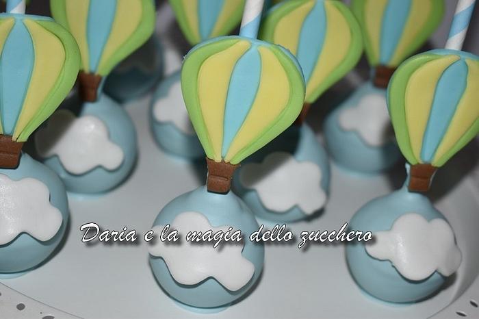 Hot air balloon cakepops