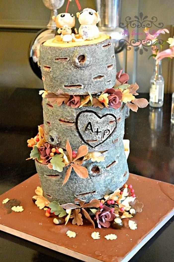 Woodland weddingcake Fall themed