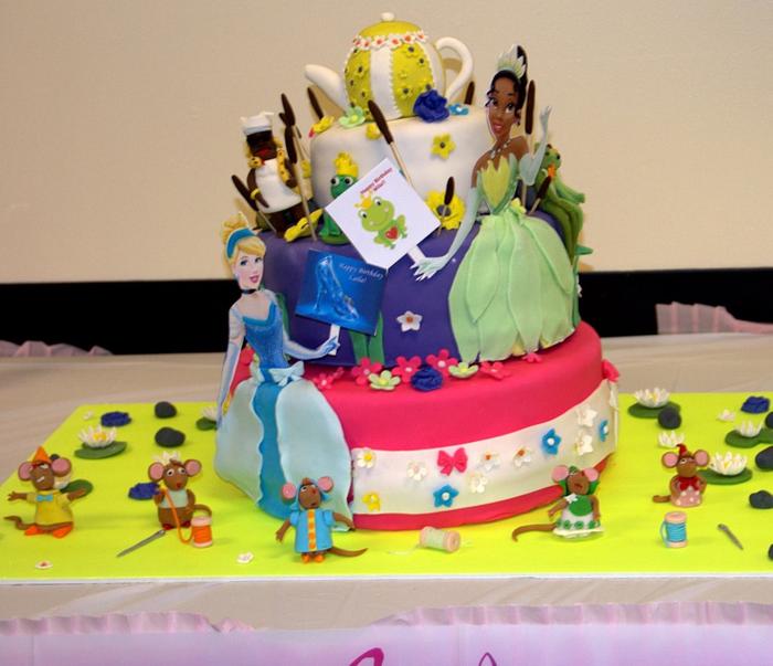 Cinderella and Tiana cake