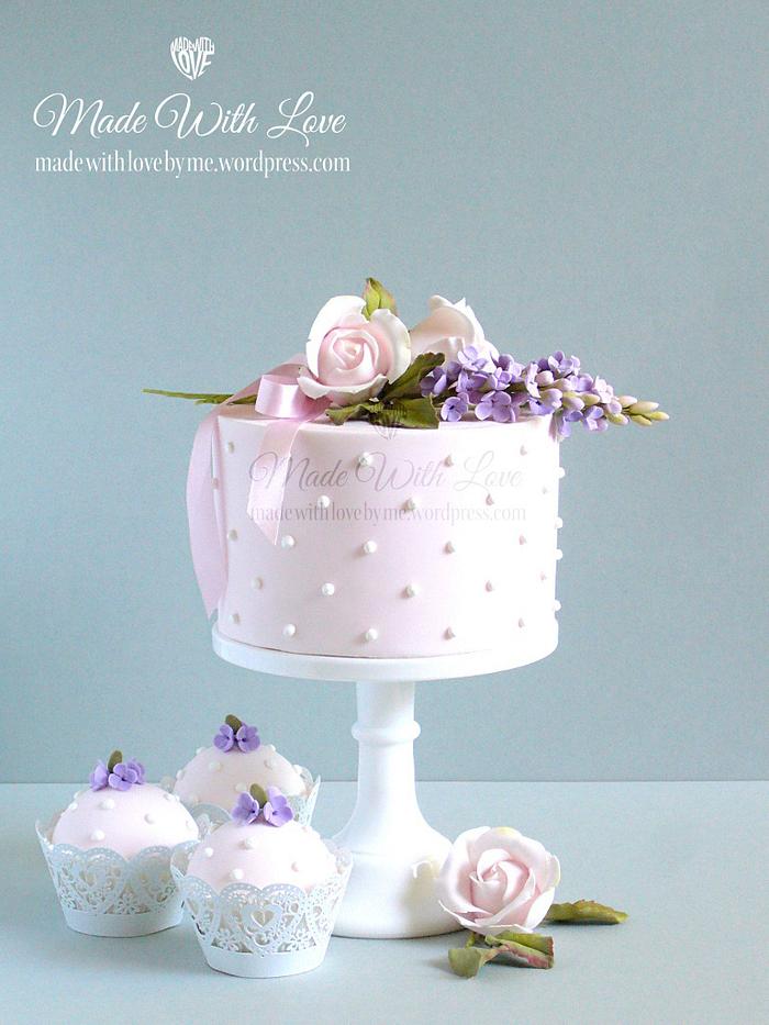Lilac and Roses Posy Cake