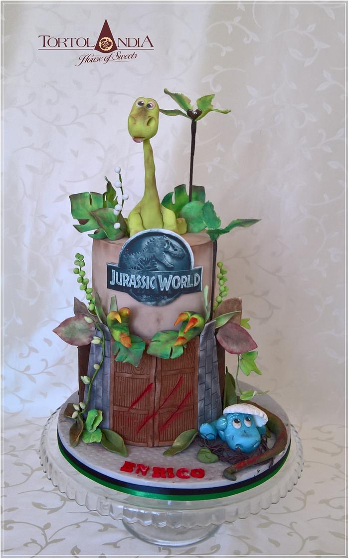 Dino cake & Jurassic World