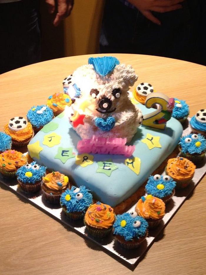  3D bear birthday cake & mini cupcakes