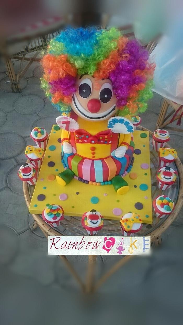 Clown cake and cupcakes