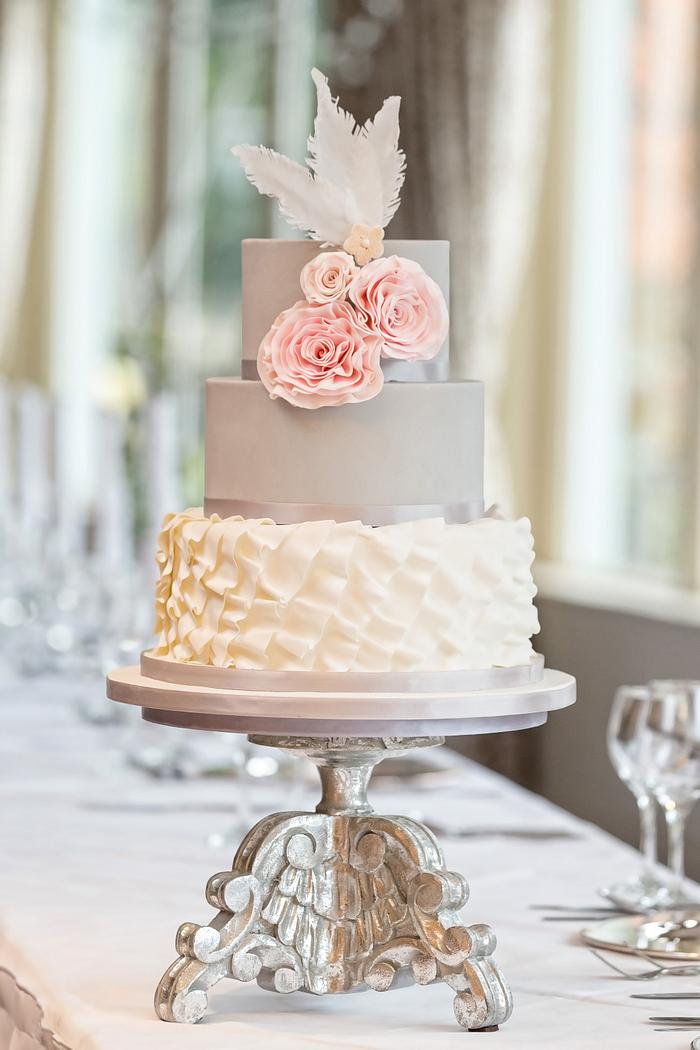 Great Gatsby inspired wedding cake