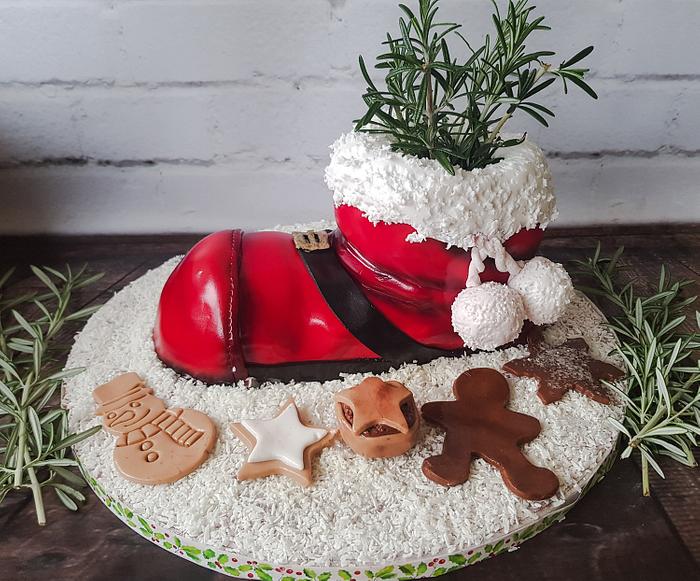 Santa boot cake in the snow