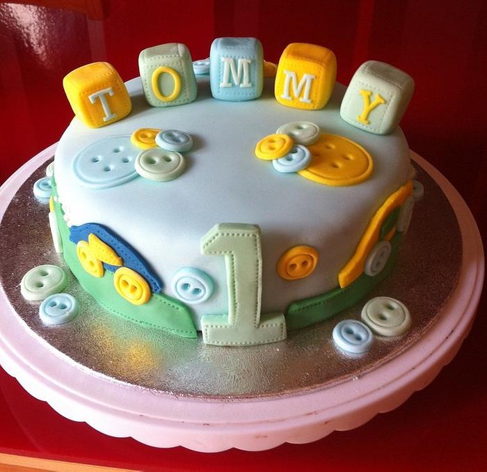 tommys first birthday cake 