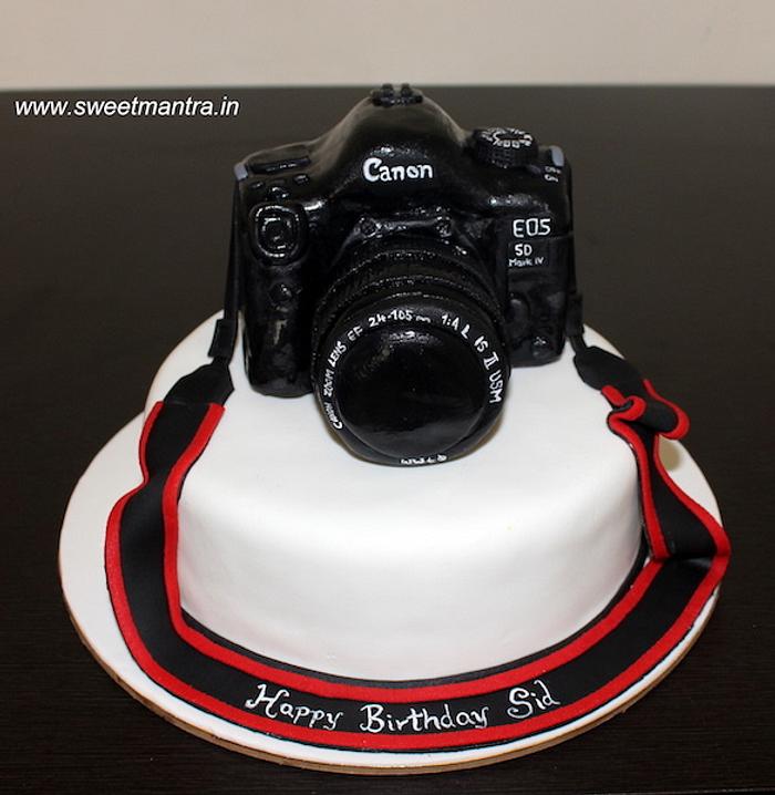 Photographer theme cake | Camera cakes, Film cake, 21st birthday cake for  guys