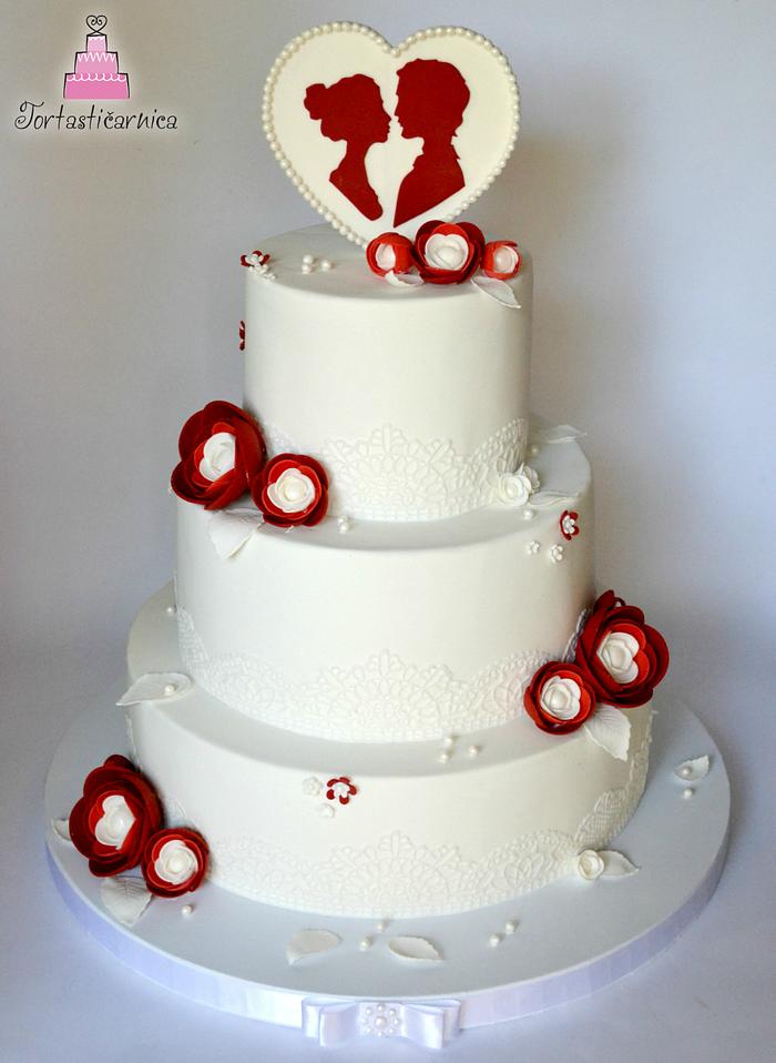 White and bordeaux wedding cake